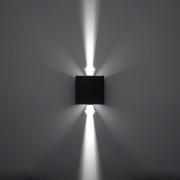 Applique Calaeys noir LED IP54